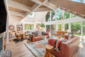 Oak and Luna by AvantStay Beautiful Big Bear Home w Hot Tub Home Theatre Ping Pong
